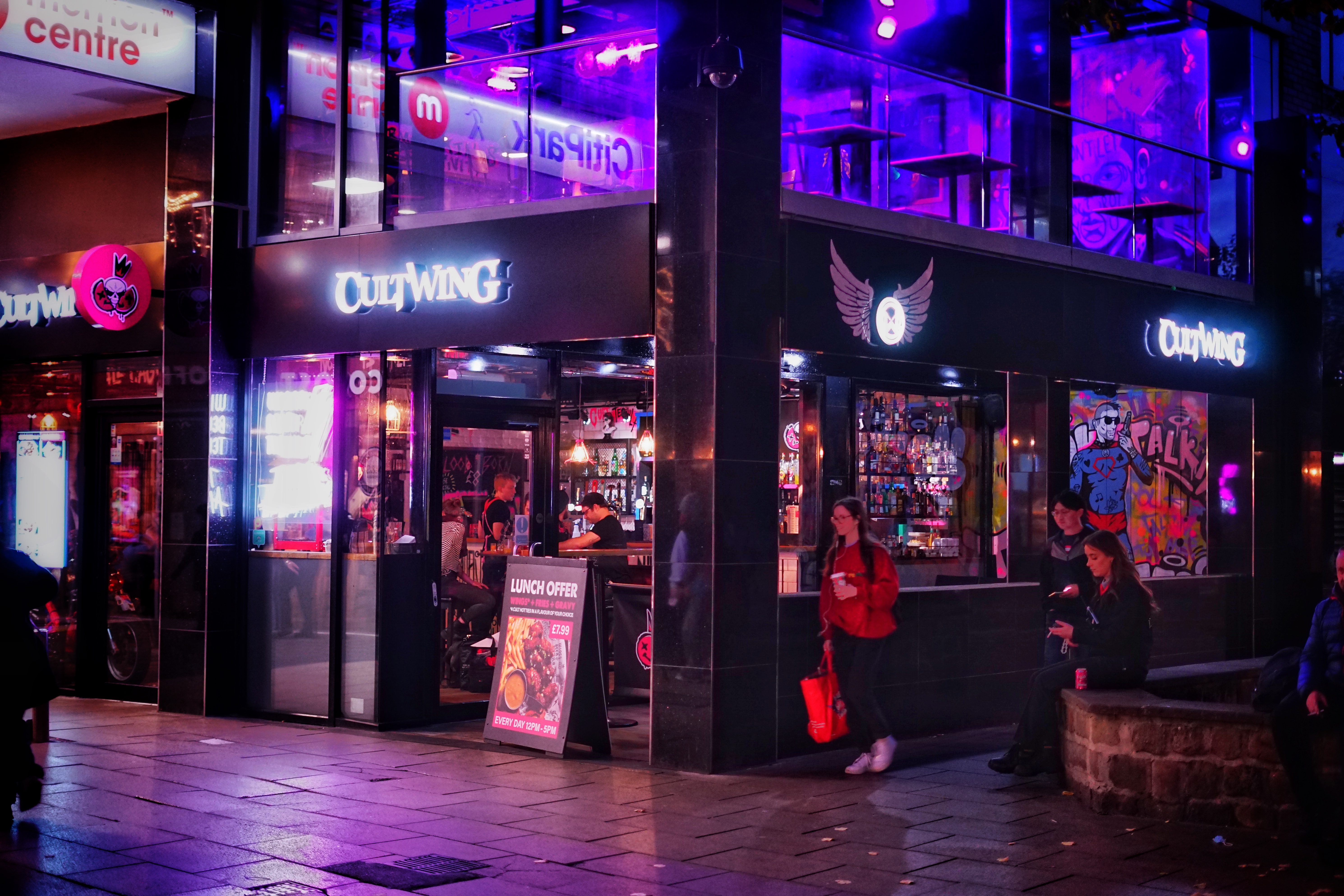 CULT WING – LEEDS